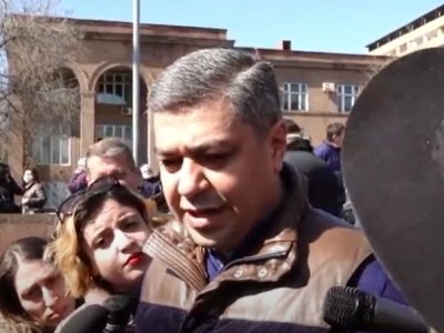 Զինված ուժերը հաջորդ քայլ չունեն անելու. Եթե ԳՇ-ն փորձի ձերբակալել Փաշինյանին, դա կլինի ռազմական հեղաշրջում. Վանեցյան