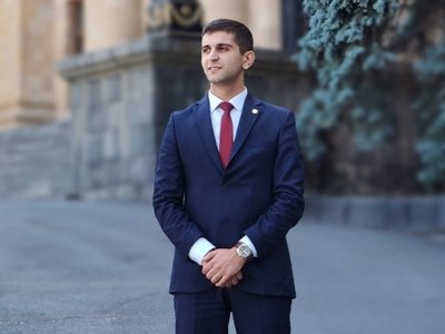 «Նոր պատերազմը սարերի հետեւում չէ». Ով պետք է փոխարինի Նիկոլ Փաշինյանին