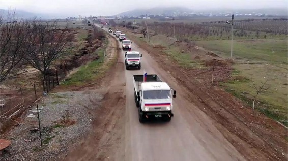 Российские миротворцы сопроводили седьмую колонну со 130 тоннами груза в Карвачарский район