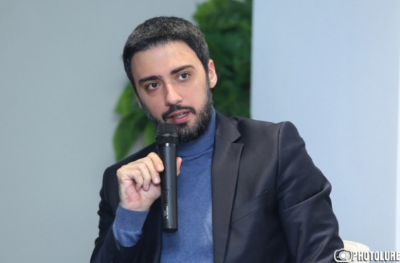 Ռոբերտ Քոչարյանի փաստաբան. Դատախազը փորձում է ճնշում գործադրել դատարանի վրա