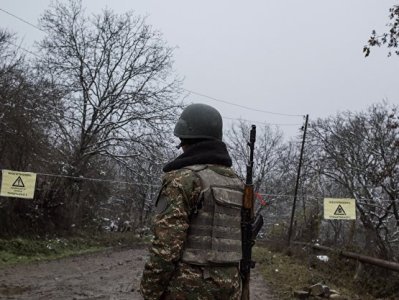 Le Monde: Власти Армении удивительно пассивны с риском того, что Баку де факто самостоятельно сформирует границу