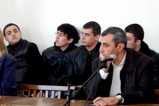 Կուրսանտի սպանության գործով նիստին կտրուկ վատացել է ամբաստանյալներից մեկի ինքնազգացողությունը