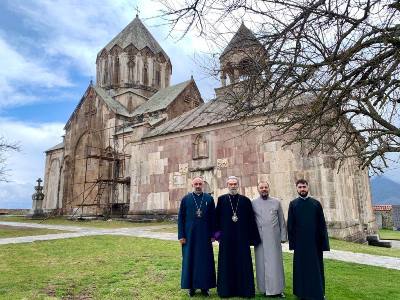 Պարգև արքեպիսկոպոսը Արցախի թեմի առաջնորդի հետ այցելել է Գանձասարի վանք
