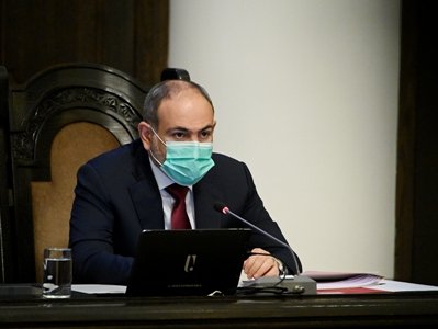 Пашинян обещал поздней осенью повысить зарплаты небольшой части учителей