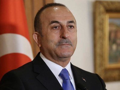Чавушоглу заявил, что Турция не поддерживает какую-либо из сторон в кризисе на Украине