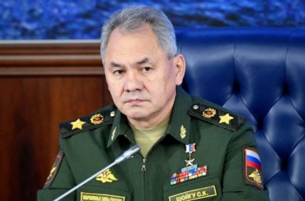 Шойгу прибыл на учения в Крым