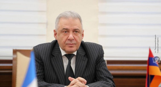 Арутюнян и Шойгу обсудили реформы в армянской армии