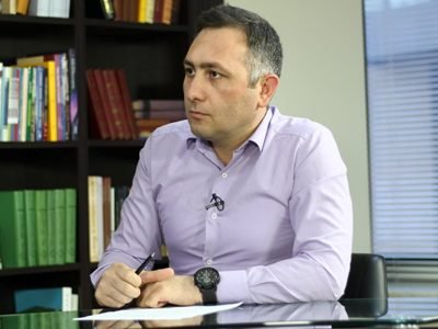 Նիկոլը չի ուզում լինել միակ ատելին, նա ուզում է տեսնել քանի դավաճան կա, որ պատրաստ է իրեն ընտրել. Սեւակ Հակոբյան