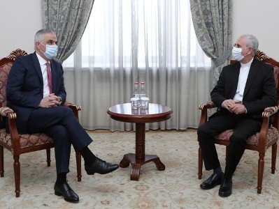 Հայաստանն ու Իրանն ունեն երկկողմ հարաբերությունների մեծ օրակարգ. Մհեր Գրիգորյանը՝ Իրանի դեսպանին