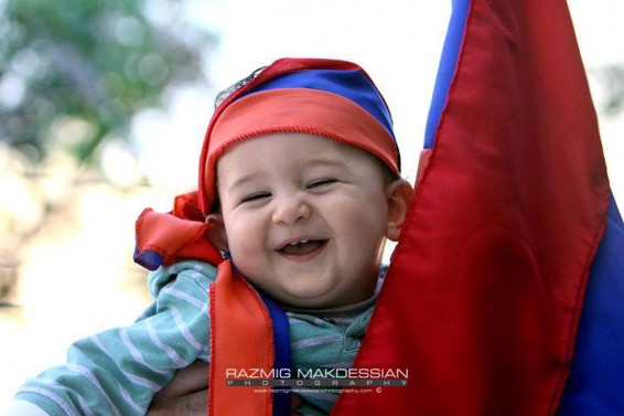 Photo. Երեխաները տոնում են ՀՀ անկախության 25 ամյակը