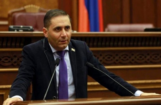 «Դուրս եկեք այստեղ ու ասեք՝ երբեք ոչ մի գյուղ չի հանձվում, դե դուրս եկեք՝ ասե՛ք»․ Արման Աբովյան