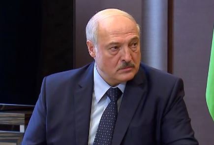 Лукашенко внёс изменения в законы о СМИ и массовых мероприятиях