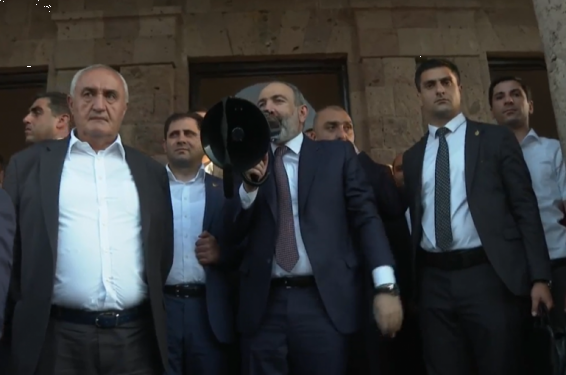 Փաշինյանի այցն Արարատ ուղեկցվել է խախտումներով, այդ թվում լրագրողների աշխատանքի խոչընդոտմամբ․ պահանջում ենք անհապաղ քրգործ հարուցել առերևույթ հանցանք կատարած բոլոր անձանց նկատմամբ․ հայտարարություն