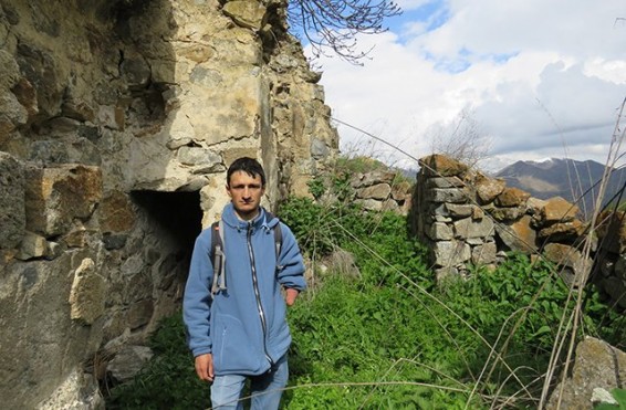 «Ո՞ւմ ընտրել․ Կրեմլի և Քարվաճառի մասին»․ Էդգար Էլբակյան