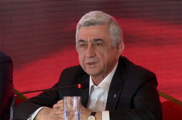 Եթե թավշապետը «պողպատե հեղափոխություն» ասելով հասկանում է ավելի ուժգնացում այս պրոցեսների` պարտավոր ենք այդ պողպատե հեղափոխությանը դեմ տալ շատ ավելի ամուր նյութից պատրաստված վահան. Սերժ Սարգսյան