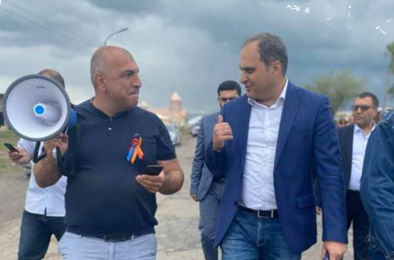 Չենք կարող ձեզ սարեր խոստանալ, չենք կարող ասել, թե ձեր վարկերը կփակենք, արագաչափերը կվերացնենք․ Արա Զոհրաբյան