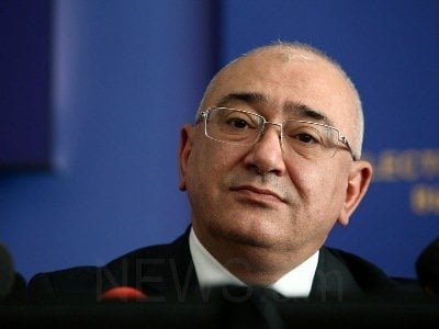Ի՞նչ կլինի, եթե ընդդիմադիր ուժերը հրաժարվեն իրենց մանդատներից. Մուկուչյանի պարզաբանումը