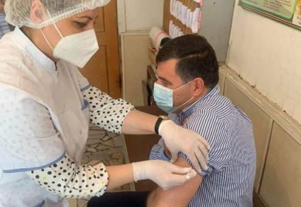 80 тыс. прививок против COVID-19 и ни одного осложнения: Пашинян призвал активнее вакцинироваться