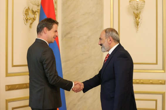 Ադրբեջանն ամեն ինչ անում է տարածաշրջանում անկայունություն հրահրելու համար. Նիկոլ Փաշինյանը հանդիպել է ՀՀ-ում Ֆրանսիայի դեսպանի հետ
