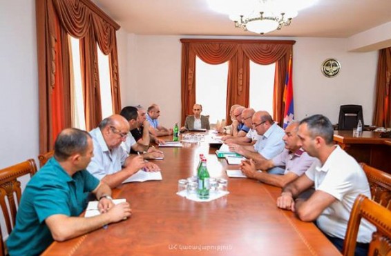 «Ստեղծված իրավիճակում կարևոր եմ համարում բնական պաշարների, անտառածածկ տարածքների խելամիտ ու սրտացավ օգտագործման վրա պատշաճ ուշադրություն դարձնելը». Արտակ Բեգլարյան