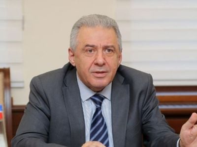 «Ժողովուրդ». Վաղարշակ Հարությունյանի «տակը ՊՆ-ում փորել են». ազատման մանրամասները