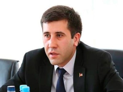Այդ բարոյական համակարգն արդեն անվավեր է, ու դրանից մնացել են ընդամենը խղճուկ մնացորդներ. Ռուբեն Մելիքյան