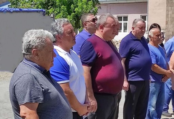 Չմոռանալ քաջերին, հիշել նրանց անուն առ անուն, և սերունդներին ի պահ տալ հայ Զինվորի անհավանական ու հերոսական սխրանքները: Սա է մեր սրբազան պարտքը: