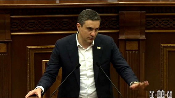 Այդ վիրավորանքն ուղղված էր պաշտպանության բոլոր նախարարներին, միգուցե նաև ներկայիս. Ղազինյան