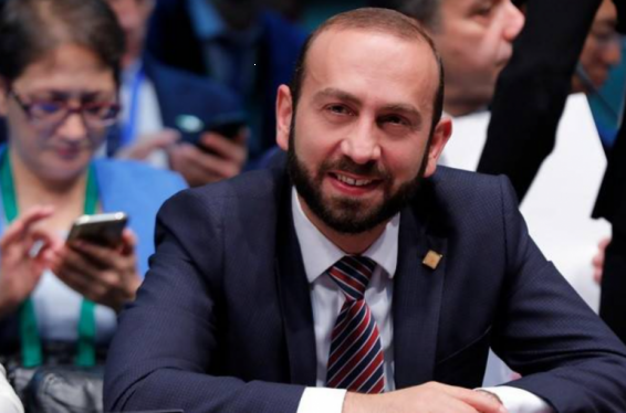 Սահմանազատման և սահմանագծման շուրջ բանակցություններ չկան, ընթանում են բանակցություններ, որոնց արդյունքներն ցույց կտան պաշտոնական Բաքվի՝ համաձայնության գալու կարողության աստիճանը․ Արարատ Միրզոյան