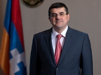 Մենք մեծ ձեռքբերումներ ու կորուստներ ենք ունեցել․ Արցախի նախագահի ուղերձը