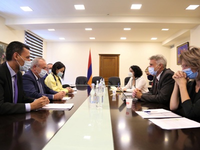 Վահրամ Դումանյանը հանդիպել է ՀԲ տարածաշրջանային պատասխանատուների հետ