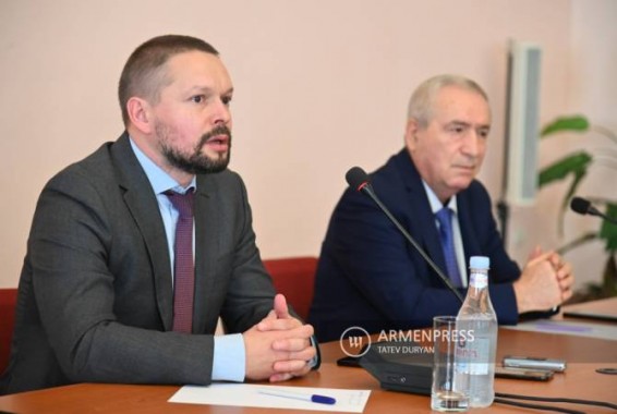 Если Азербайджан считает, что членство в ОДКБ и ЕАЭС ему выгодно, он может начать переговоры: Силаев