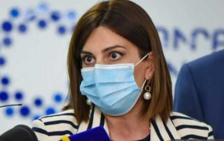 В больницах много беременных, они особенно уязвимы перед штаммом 