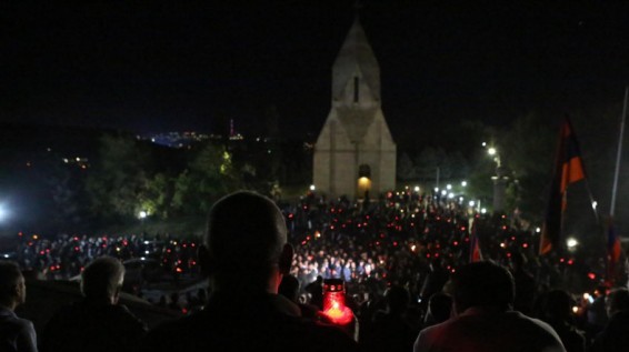 Աղոթք Եռաբլուրում