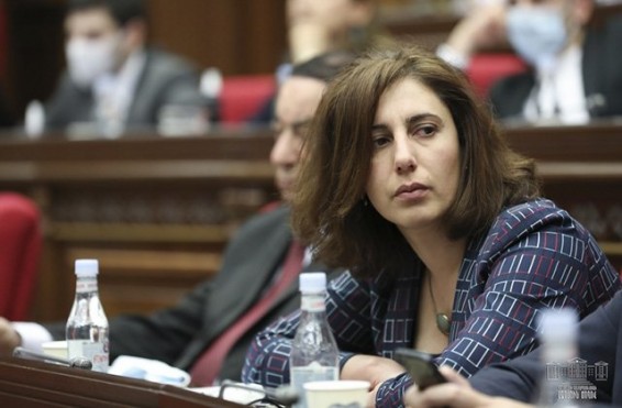 Այնքան ուժ ունեցեք, վերանայեք ԽՍՀՄ քարտեզը, այնքան ուժ ունեցեք, կարողացեք Հայաստանի սահմանները պահել