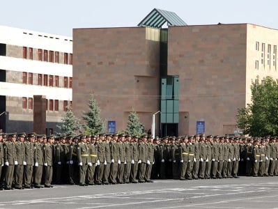 Хачатур Хачатрян освобожден от должности начальника Военного университета имени Вазгена Саркисяна