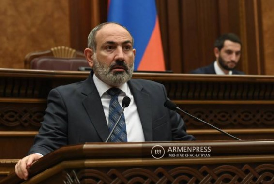 Оперативную связь с Азербайджаном обеспечивал Артур Ванецян: Пашинян ответил Анне Мкртчян