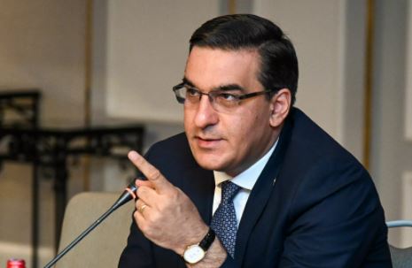 Татоян обратится в КС с ходатайством о приостановлении действия закона об оскорблении