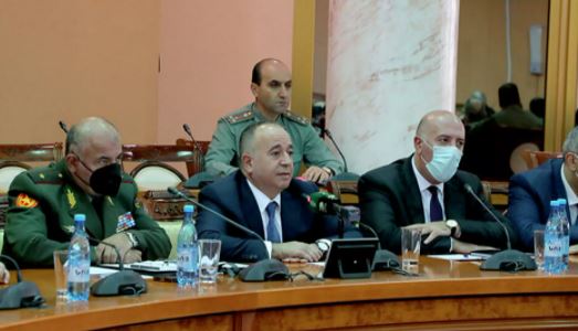 Карапетян встретился с родными пленных, погибших и без вести пропавших солдат