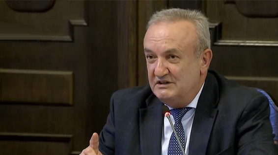 Կամավոր ատեստավորմանը մասնակցած ուսուցիչների 47.2%-ն է շեմը հաղթահարել. Վահրամ Դումանյան