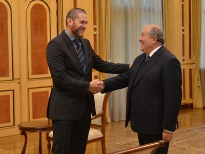 Փորձելու եմ ճանաչել Հայաստանը, նորից կայցելեմ. ՀՀ նախագահը հյուրընկալել է բրազիլական ջիու-ջիթսուի աշխարհի չեմպիոնին