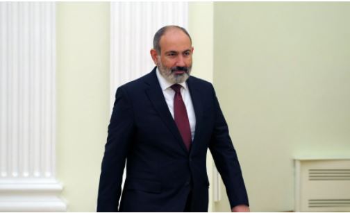 Пашинян навестил семью Вано Сирадегяна