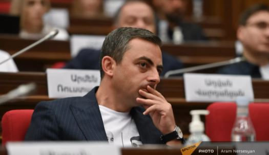 Время пошло: Сагателян потребовал от Пашиняна опубликовать записи встреч во время войны