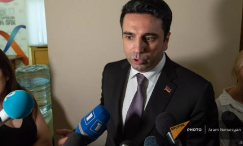 Глава парламента Армении осудил убийство жителя Карабаха, назвав действия Баку провокацией