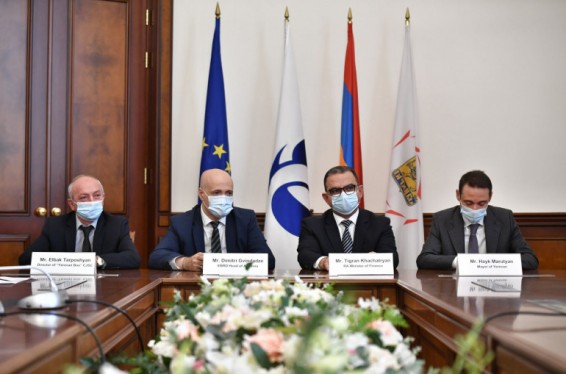 Ֆինանսների նախարարությունում ստորագրվել է «Երևանի ավտոբուսների ծրագիր» վարկային համաձայնագիրը