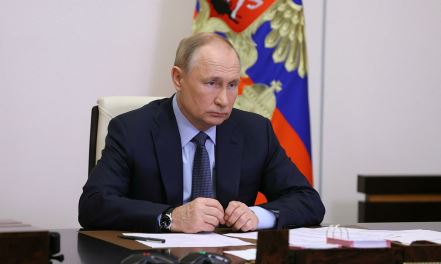 Путин сделал назальную прививку от коронавируса