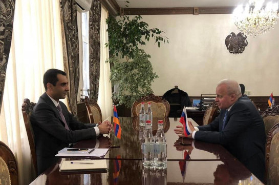 Գեղարքունիքի մարզպետն ու ՌԴ դեսպանը քննարկել են մարզի սահմանային իրավիճակը