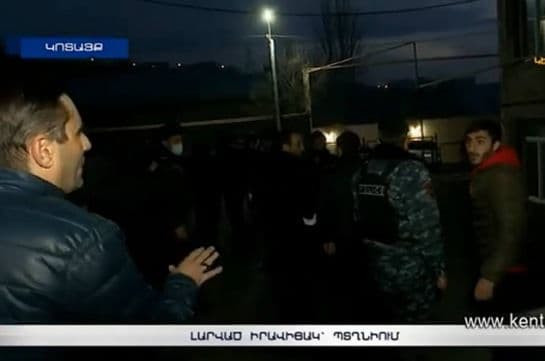 «Բերեք սրանց սաղին տփենք»․ Պտղնիում ՔՊ-ականները ոչ միայն ուղղորդել են քաղաքացիներին քվեարկել իշխող ուժի օգտին, այլև սպառնալիքներ են հնչեցրել լրագրողների և մրցակիցների հասցեին