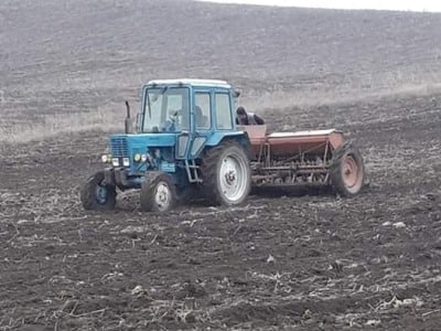 При посредничестве российских миротворцев эвакуирован обстрелянный азербайджанцами трактор