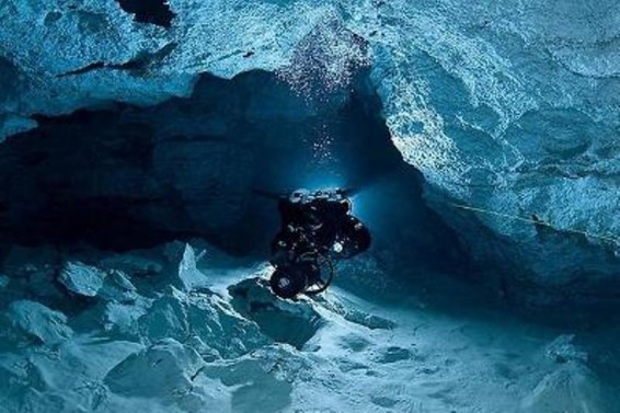 Հայտնաբերել է աշխարհի ամենախորը ստորջրյա քարանձավը